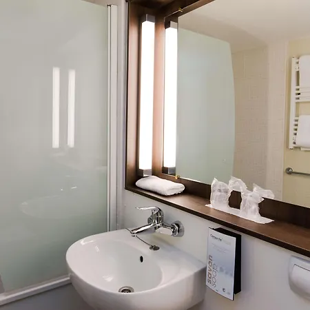 Hotel Campanile Deauville Saint-arnoult 3*