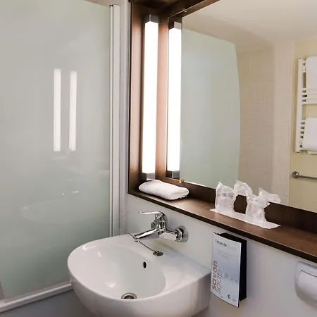 Hotel Campanile Deauville Saint-arnoult 3*