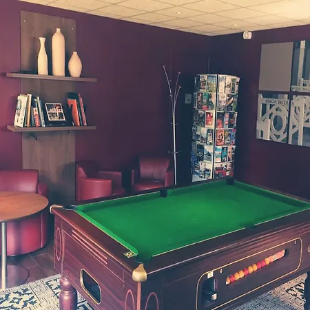 钟楼道维拉圣阿奴特酒店 酒店 3*