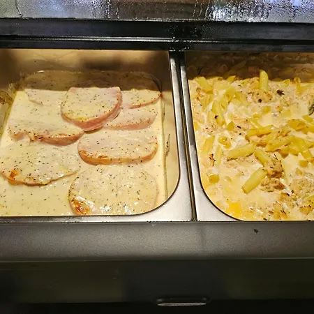 カンパニール ドーヴィル サン タルヌー 3* サン・タルヌー