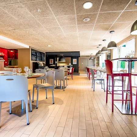 ホテル カンパニール ドーヴィル サン タルヌー サン・タルヌー