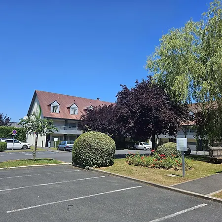호텔 Campanile Deauville Saint-arnoult 생-아르누