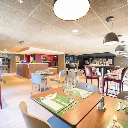 钟楼道维拉圣阿奴特酒店 圣阿尔努