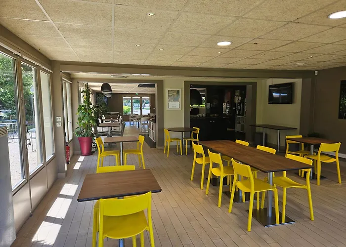 Campanile Deauville Saint-arnoult Hotel 3*