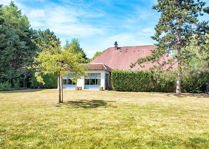 Campanile Deauville Saint-arnoult